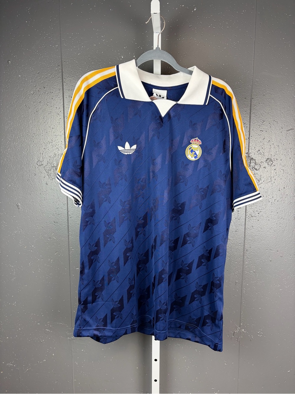 adidas Adult Real Madrid Originals Team Logo Jersey Sz XL NWT